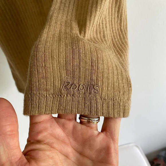 ROOTS Ribbed Knit Wool Blend Tan Tank Top Size  XS - Picture 5 of 16